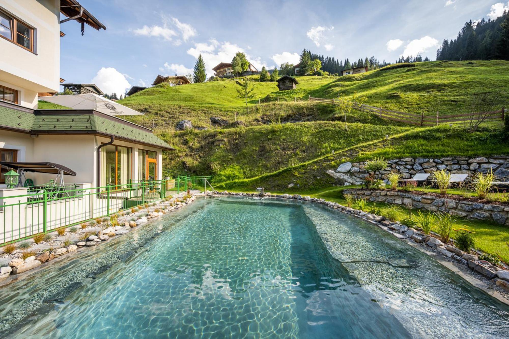 Natur-&Auszeithotel Hüttenwirt Hüttschlag Exterior foto