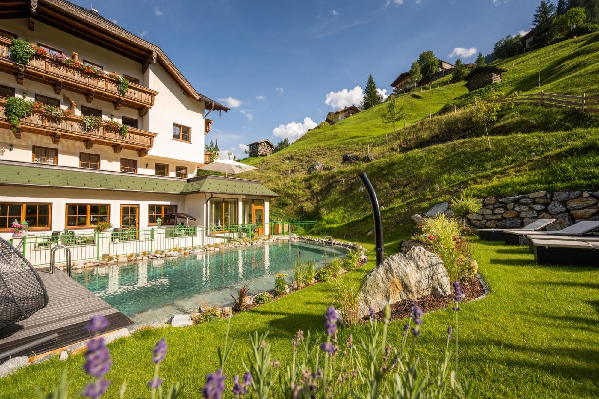 Natur-&Auszeithotel Hüttenwirt Hüttschlag Exterior foto